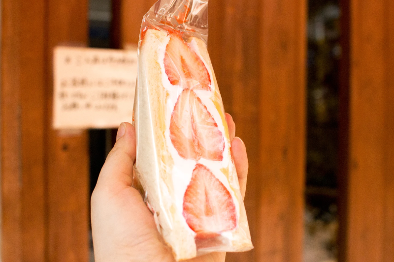 季節限定いちごのフルーツサンドは来週中で終了予定です（2025.04.27）