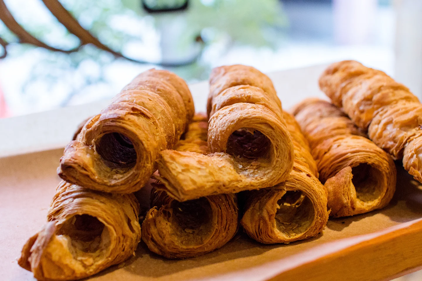 今日も朝からクリーム・ホーンご用意しています(2025.05.01)