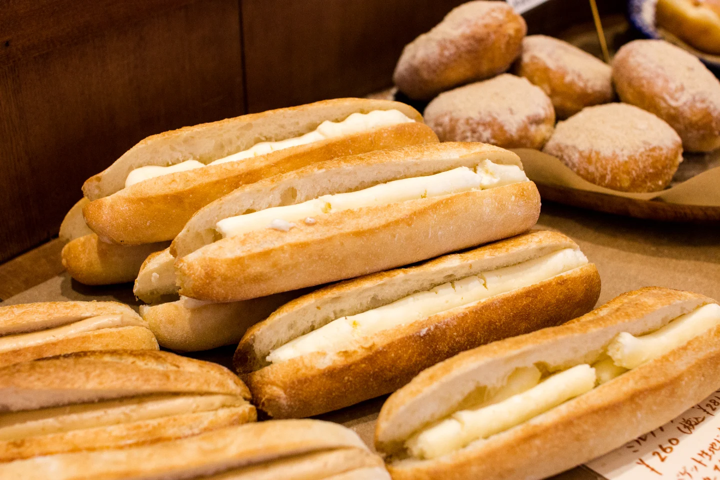 ミルクスティック、ピーナッツスティック焼き上がっています（2025.05.02）