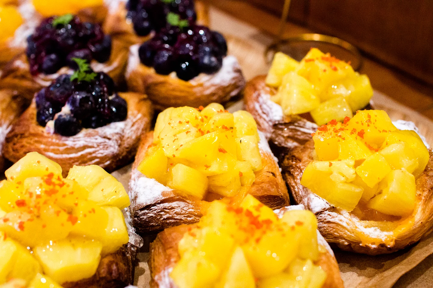 好評いただいています季節限定のデニッシュ「台湾パイナップルのデニッシュ」（2025.05.31）