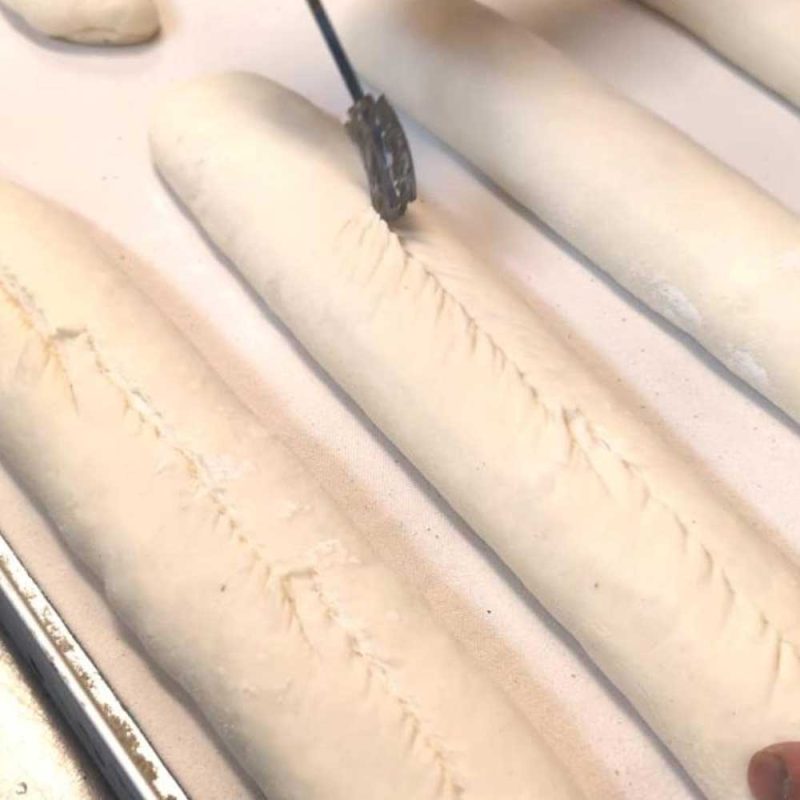 バゲット続々と焼き上げていってます（2025.06.17）