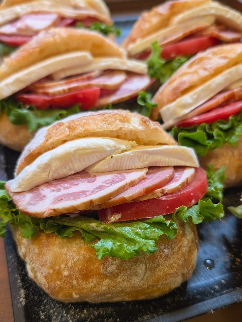 本日もたくさんのバゲットサンド、サンドイッチご用意しています（2025.06.18）