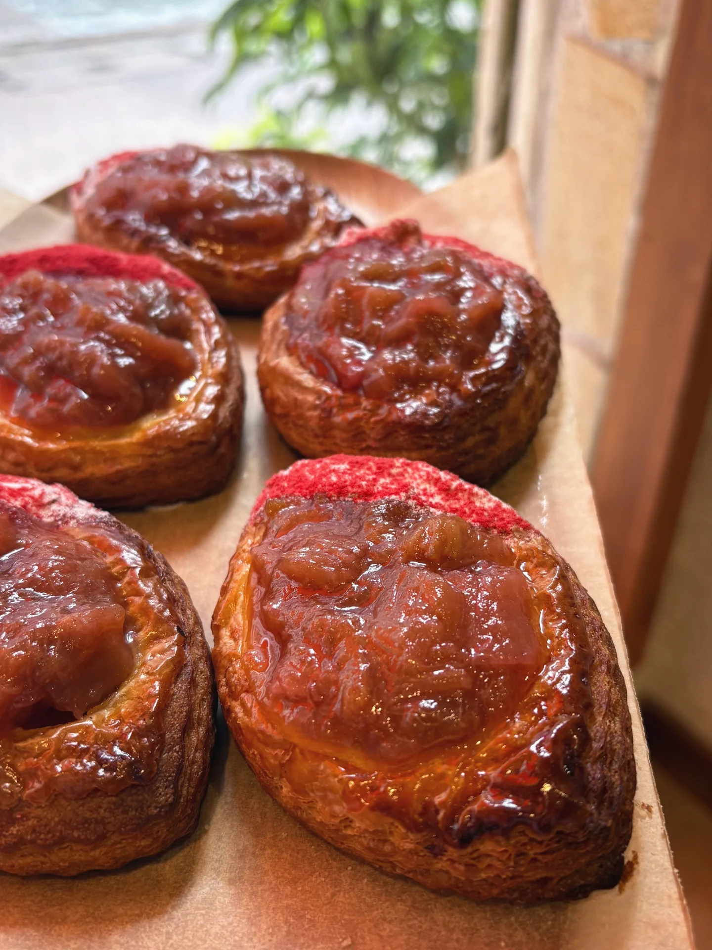 新しい季節限定の「ルバーブのデニッシュ」ご用意しました（2025.07.31）