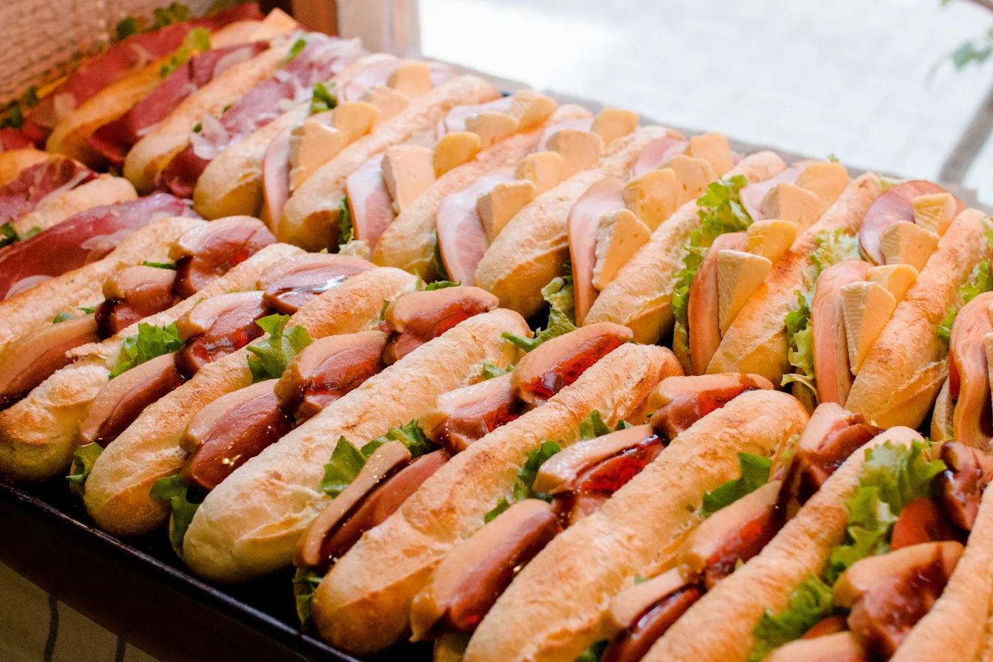 本日もバゲットサンドから食パンサンドまで豊富にご用意しています（2025.09.10）