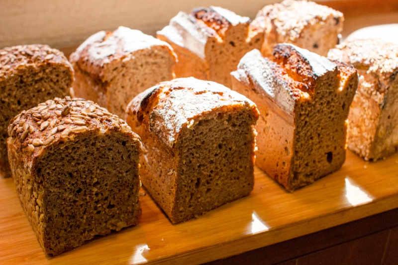 「ロッゲン ブロート（Roggen brot）」他、ドイツパン各種焼き上がっています（2025.09.12）