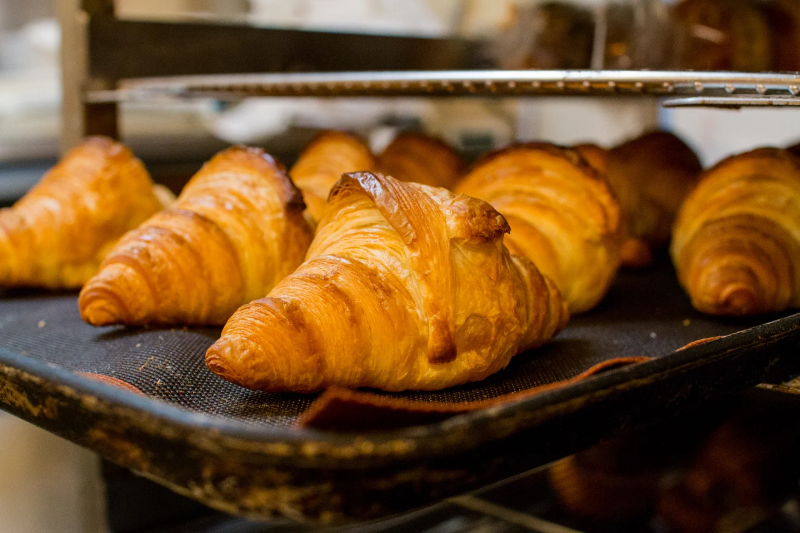 本日も焼き立てのクロアソン、たくさんご用意しています（2025.09.12）