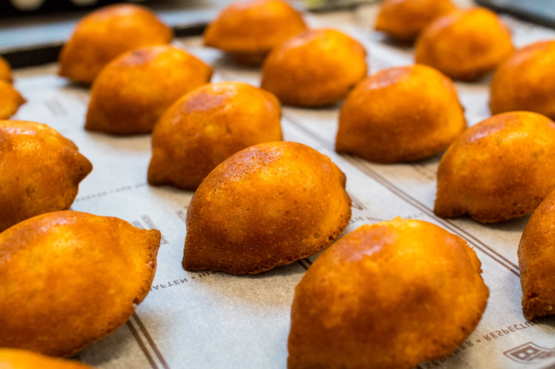 店頭に置いたらすぐに無くなる、自慢のレモンケーキご用意しています（2025.09.19）