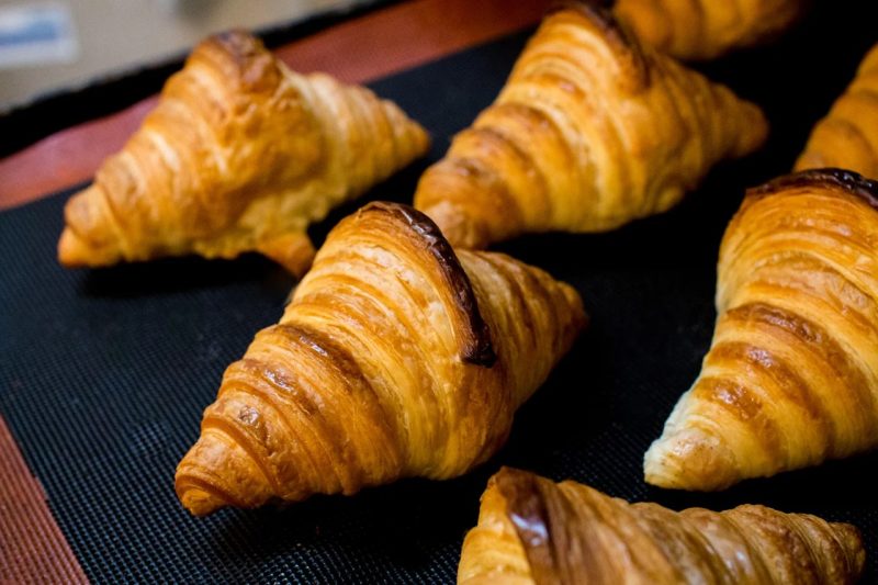 焼き立てのクロアソンを豊富にご用意しています（2025.10.02）