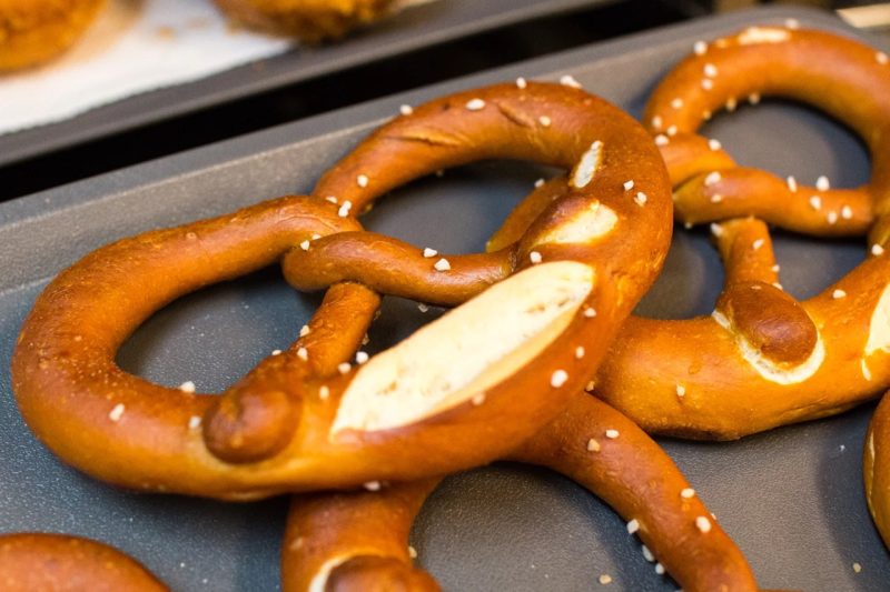 本格プレッツェルが焼きあがりました（2025.10.21）